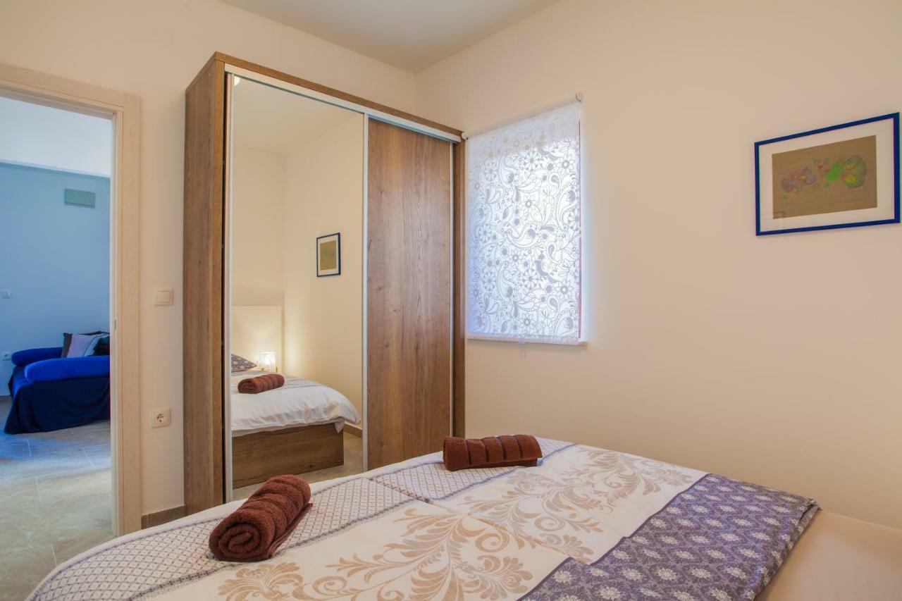 Apartmani Komesic ซูโบวิชี ภายนอก รูปภาพ