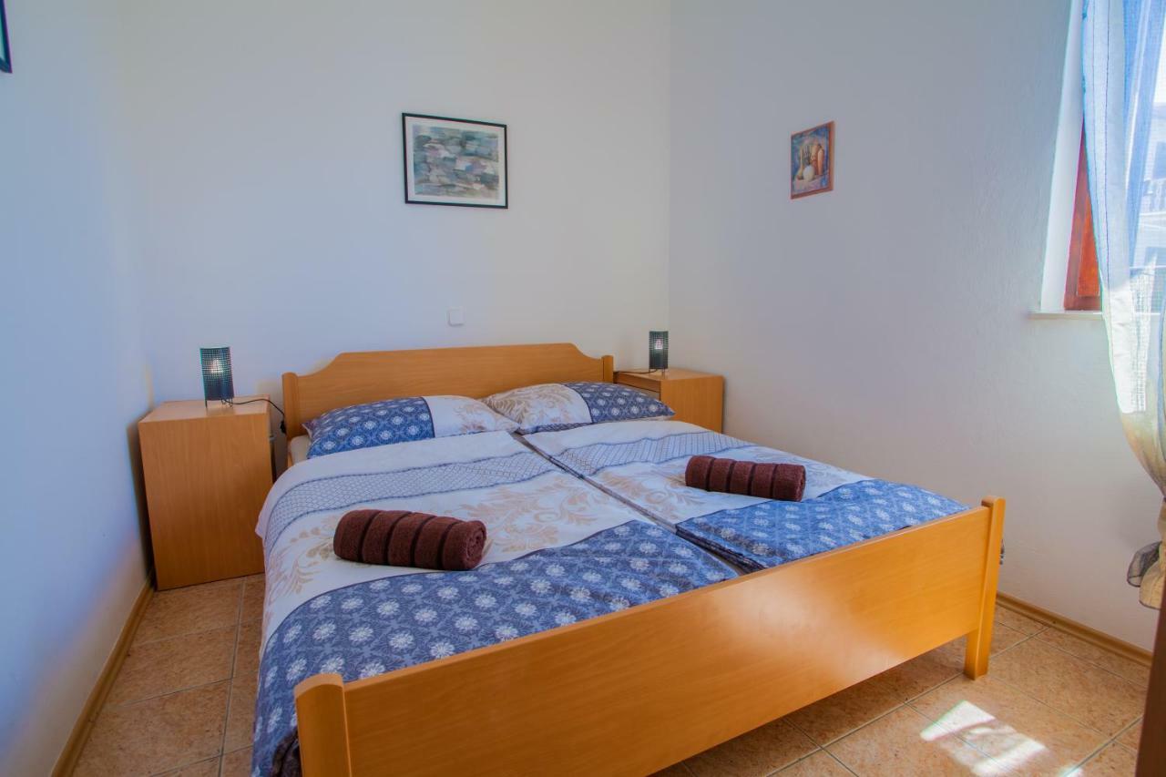 Apartmani Komesic ซูโบวิชี ภายนอก รูปภาพ